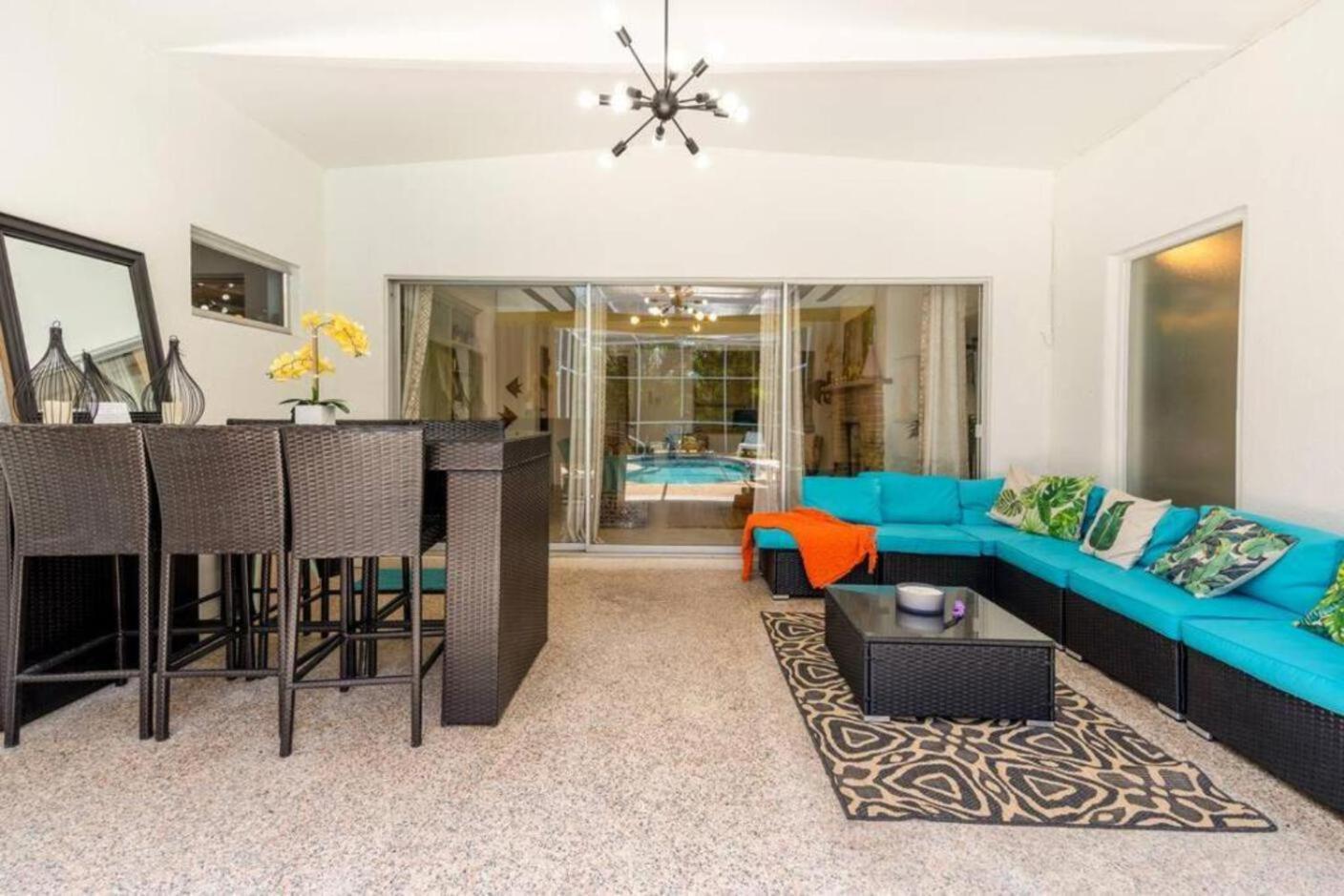 Fantastic Island House 1 Mile To The Beach With Heated Pool ساراسوتا المظهر الخارجي الصورة