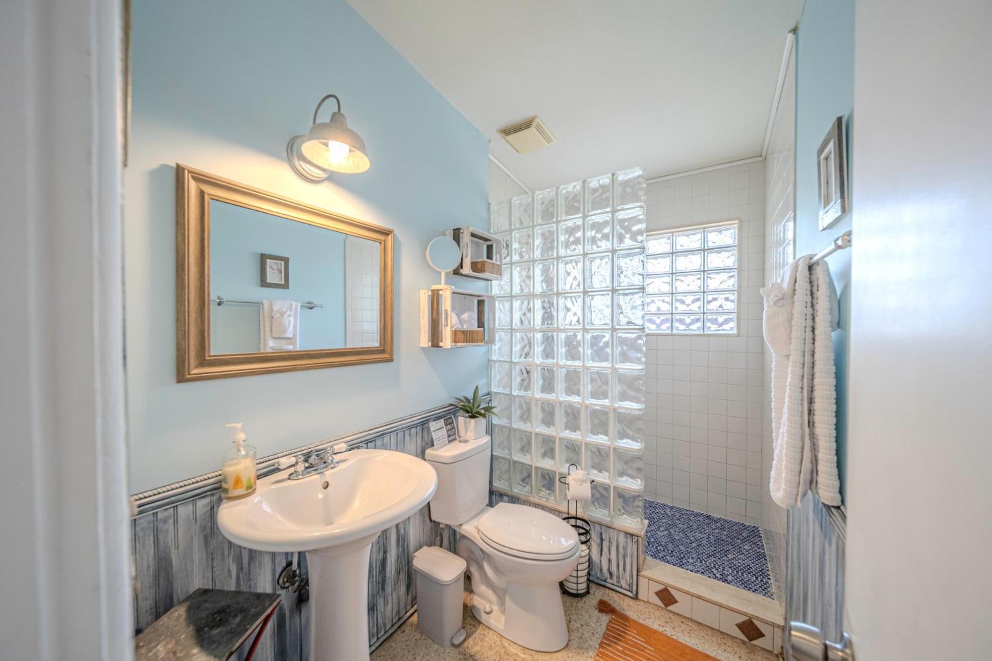 Fantastic Island House 1 Mile To The Beach With Heated Pool ساراسوتا المظهر الخارجي الصورة